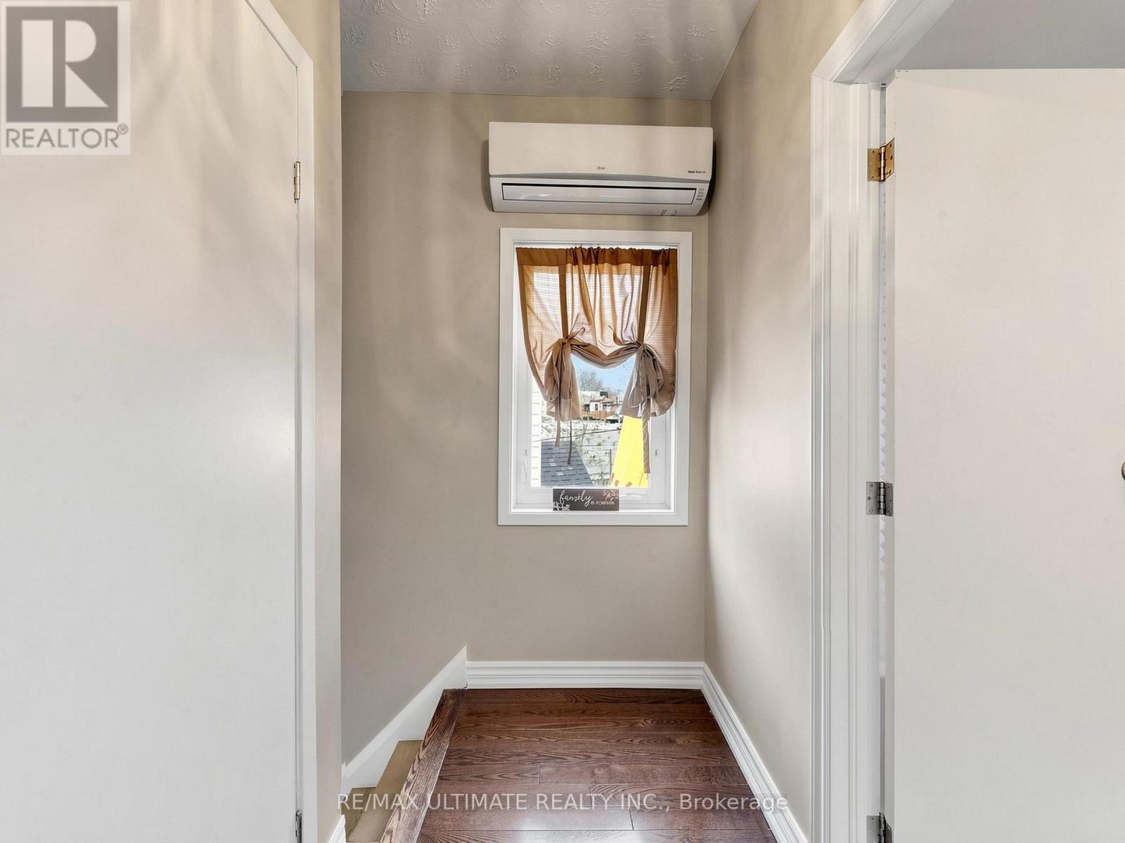 35 Blackthorn Avenue, Toronto, Ontario M6N 3H4 - Photo 19 - W13120942