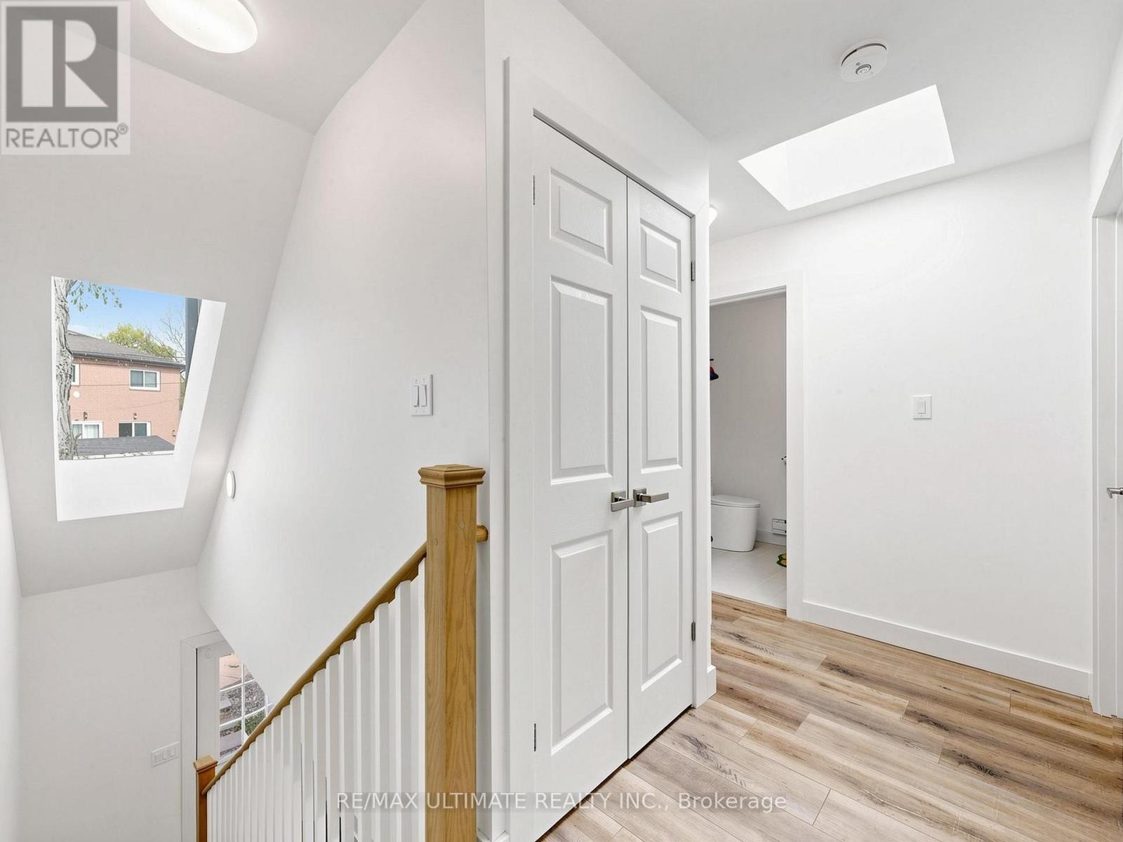 35 Blackthorn Avenue, Toronto, Ontario M6N 3H4 - Photo 39 - W13120942