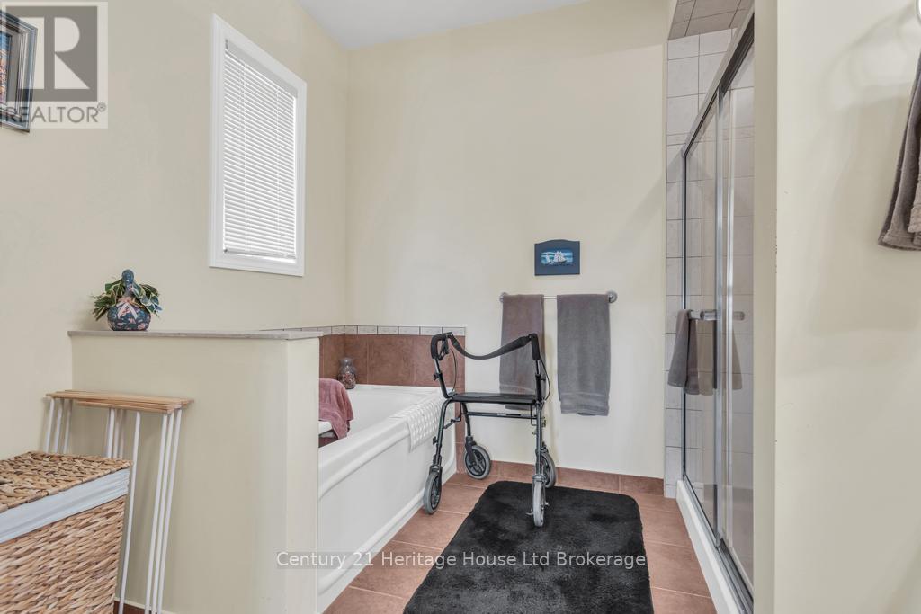 14 Green Gable Place, Woodstock, Ontario N4T 1W6 - Photo 17 - X13152026