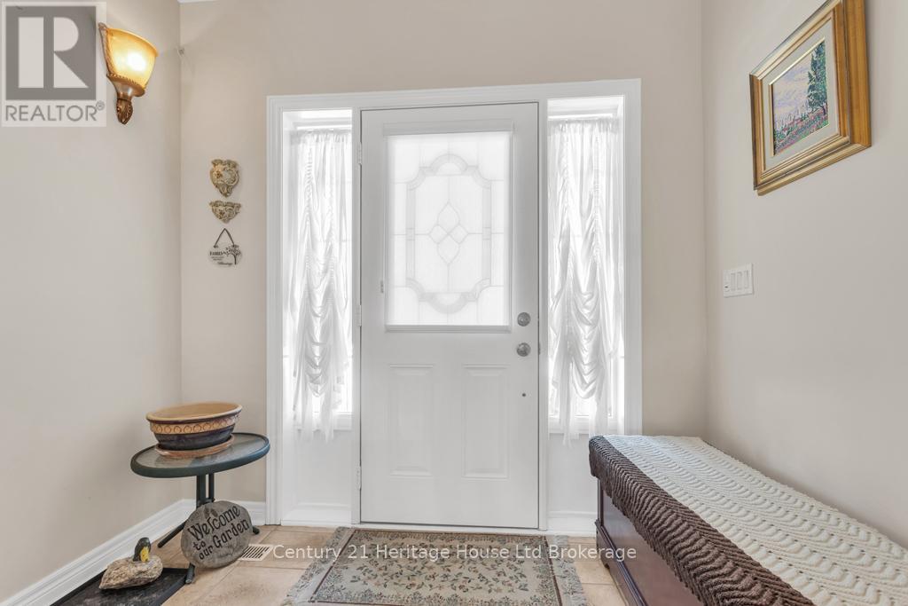 14 Green Gable Place, Woodstock, Ontario N4T 1W6 - Photo 4 - X13152026