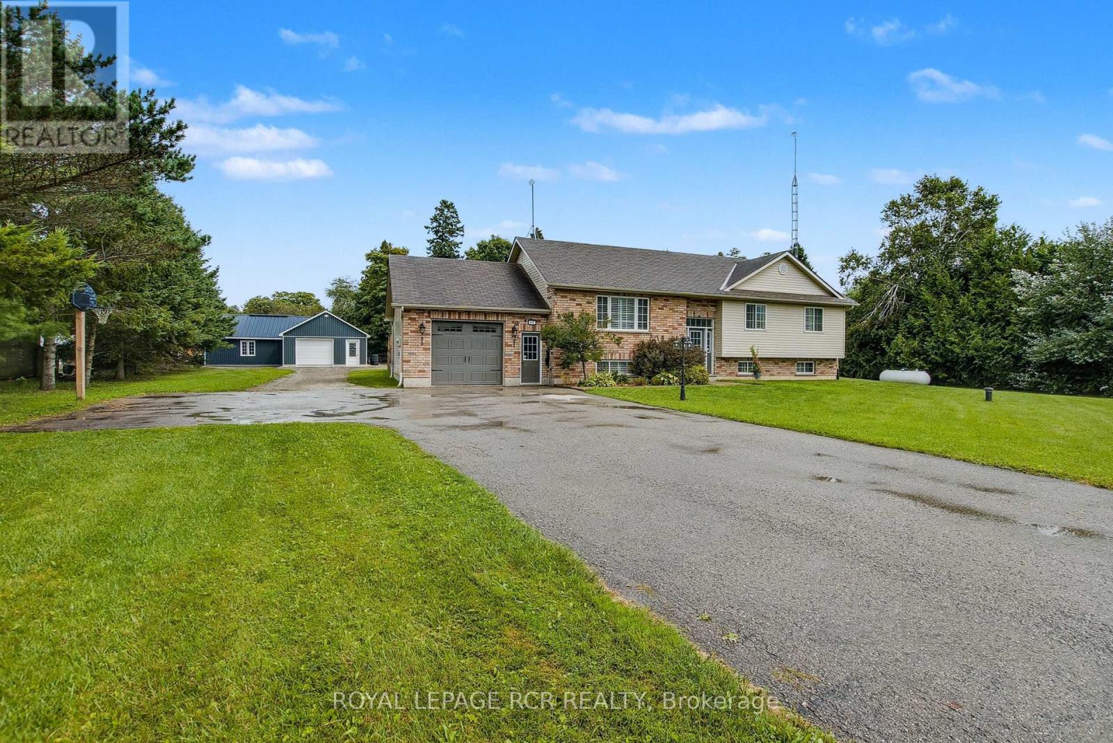 17 DEAKEN DRIVE, East Luther Grand Valley, Ontario