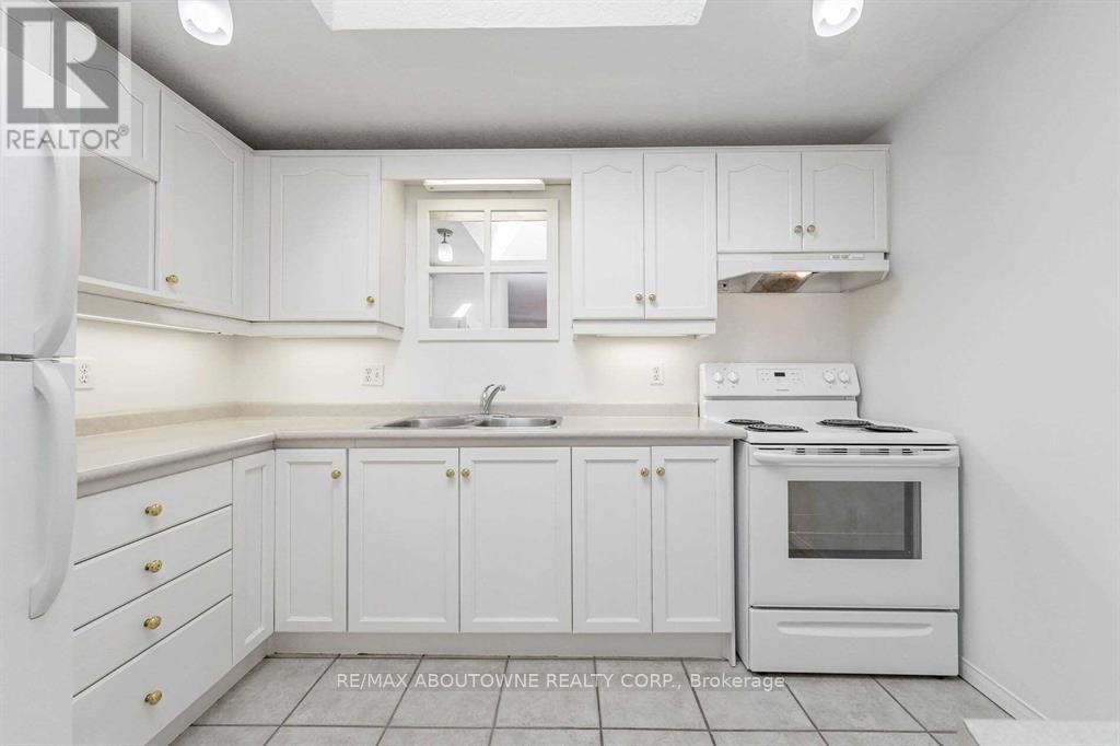 Main - 51 Boulder Crescent, Guelph (Clairfields/hanlon Business Park), Ontario  N1G 5A2 - Photo 10 - X13151884