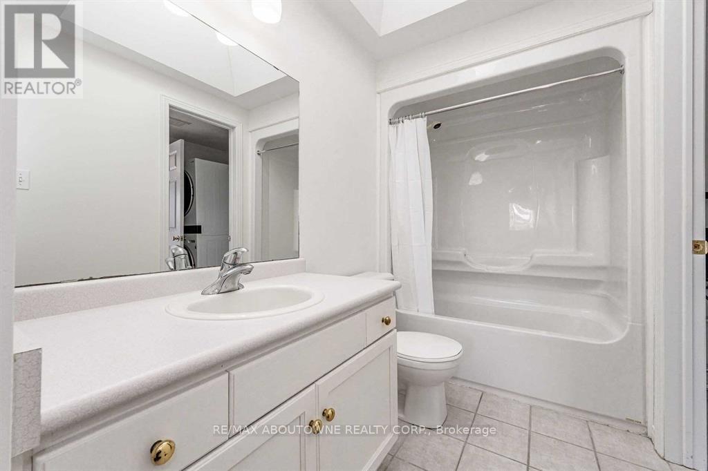 Main - 51 Boulder Crescent, Guelph (Clairfields/hanlon Business Park), Ontario  N1G 5A2 - Photo 19 - X13151884