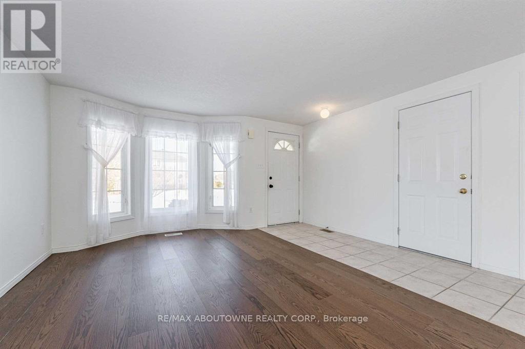 Main - 51 Boulder Crescent, Guelph (Clairfields/hanlon Business Park), Ontario  N1G 5A2 - Photo 5 - X13151884