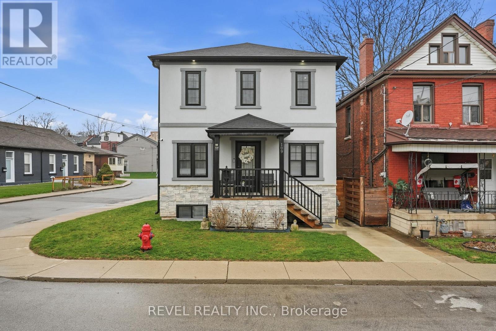 109 Ray Street N, Hamilton, Ontario  L8R 2Y1 - Photo 1 - X13151942