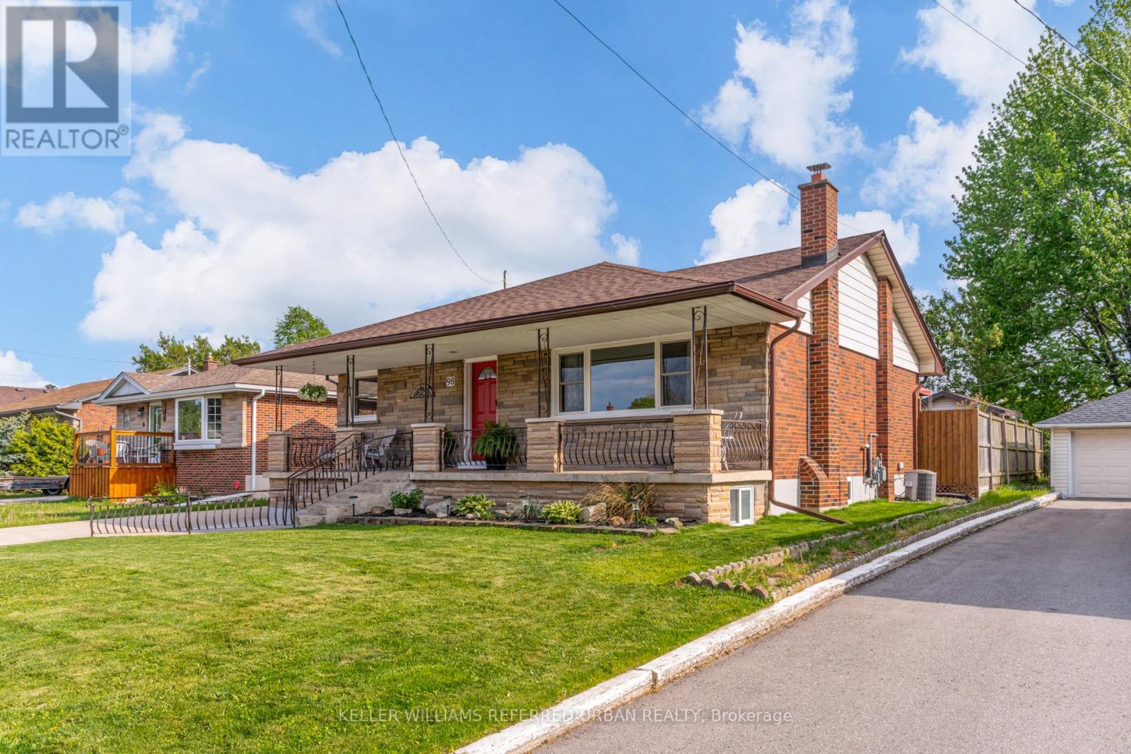 98 Duncombe Drive, Hamilton, Ontario  L9A 2G3 - Photo 3 - X13151958