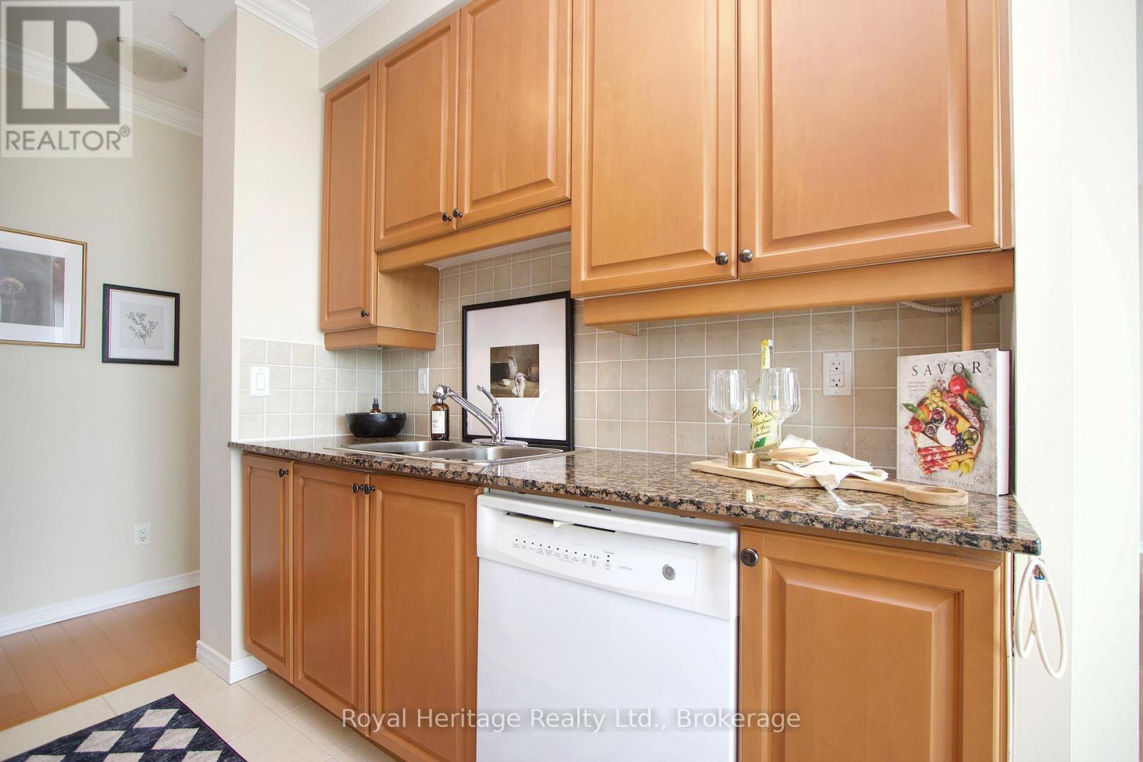 Ph09 - 340 Watson St Street W, Whitby, Ontario  L1N 9G1 - Photo 12 - E13152132