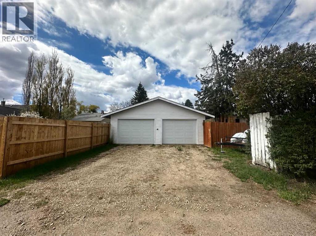 5413 57 Street, Ponoka, Alberta  T4J 1L6 - Photo 22 - A2312199