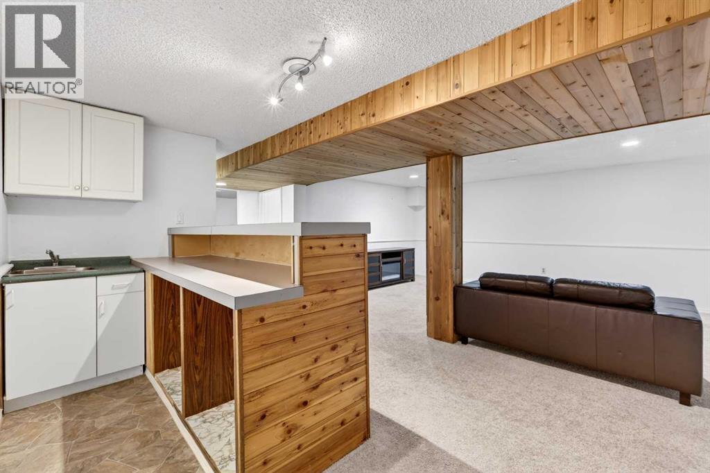 236 Mckerrell Way SE, Calgary, Alberta  T2Z 1N8 - Photo 5 - A2309398