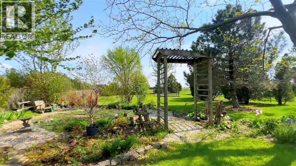 4217 Bluepoint Drive, Plympton-Wyoming, Ontario  N0N 1J6 - Photo 34 - 26010658
