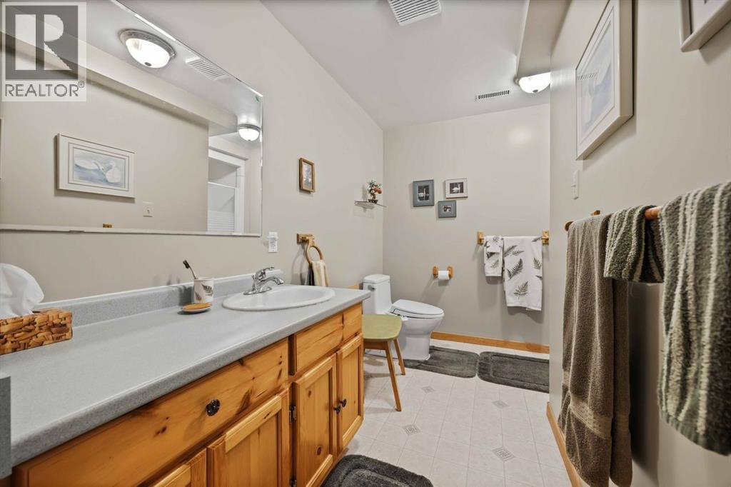4217 Bluepoint Drive, Plympton-Wyoming, Ontario  N0N 1J6 - Photo 27 - 26010658