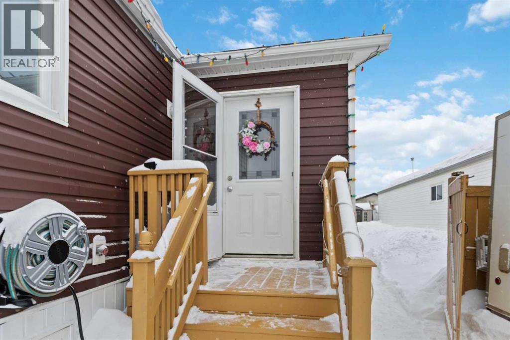 189 Cree Road, Fort Mcmurray, Alberta  T9K 1X8 - Photo 2 - A2294161