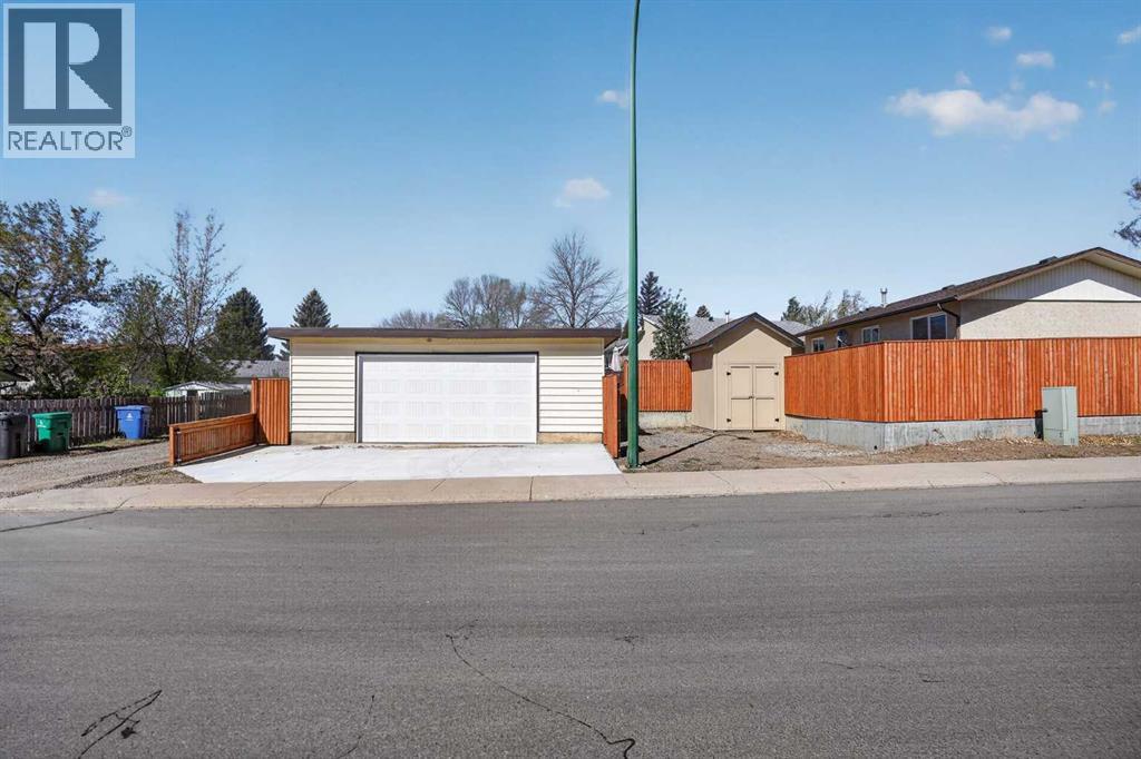 434 12 Avenue N, Lethbridge, Alberta T1H 1P3 - Photo 34 - A2311430