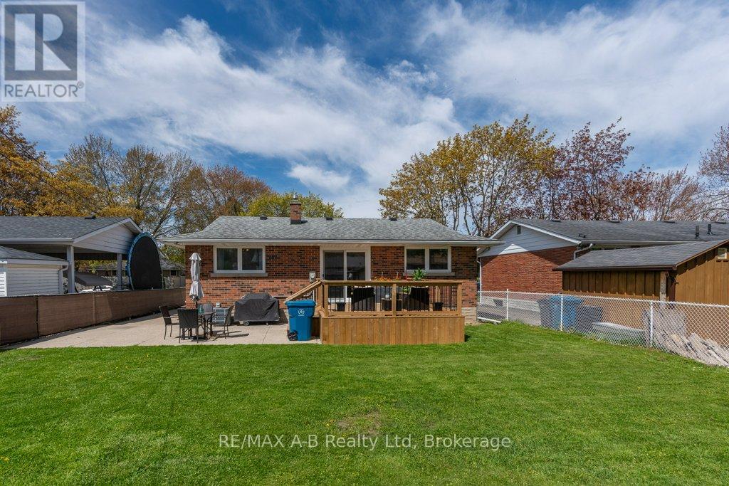 61 Mc Donald Street, Stratford, Ontario  N5A 4W4 - Photo 10 - X13152128
