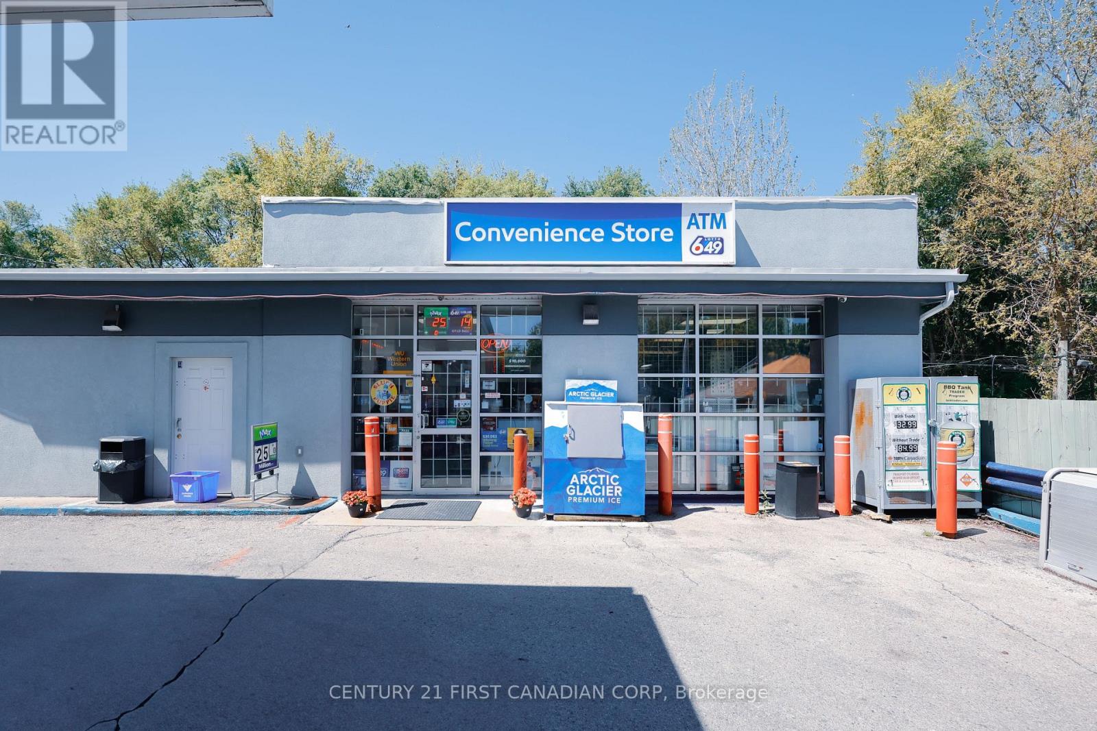 19 Adelaide Street S, London South, Ontario  N5Z 3J9 - Photo 5 - X13152112