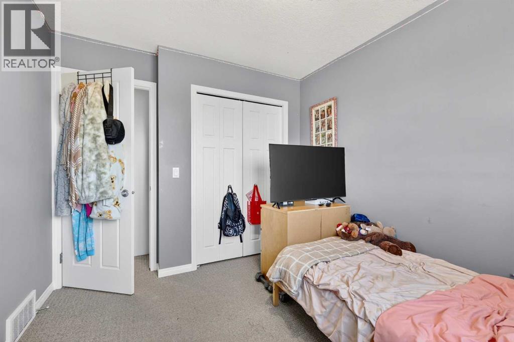 209 Sandford Place NW, Langdon, Alberta  T0J 1X2 - Photo 33 - A2311103