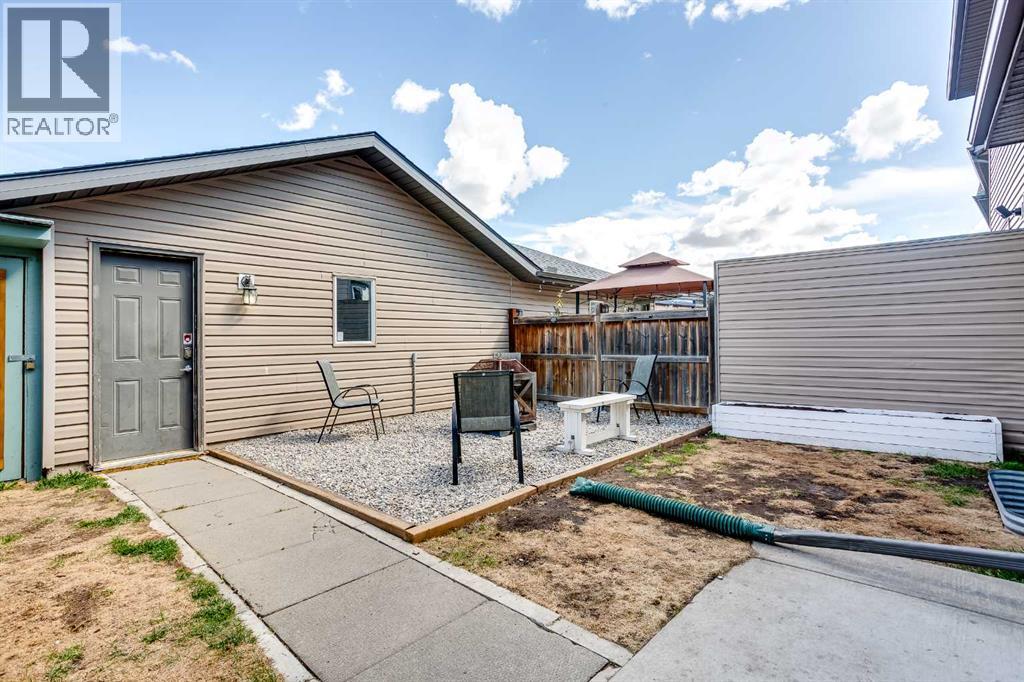 130 Luxstone Way Sw, Airdrie, Alberta  T4B 0H6 - Photo 37 - A2311405