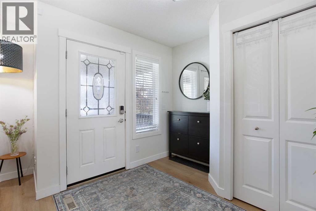 130 Luxstone Way Sw, Airdrie, Alberta  T4B 0H6 - Photo 3 - A2311405