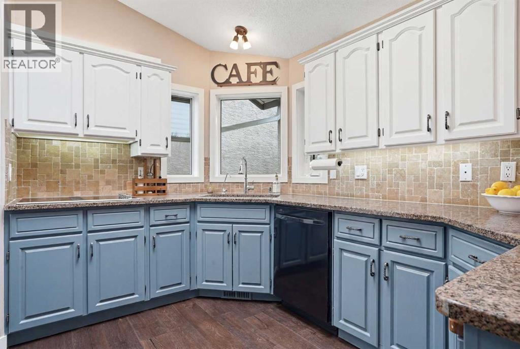 19 Hawkside Close NW, Calgary, Alberta  T3G 3K3 - Photo 9 - A2311929