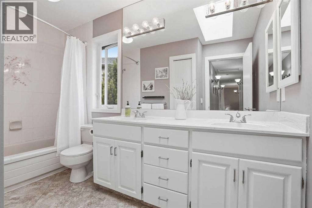 19 Hawkside Close NW, Calgary, Alberta  T3G 3K3 - Photo 30 - A2311929