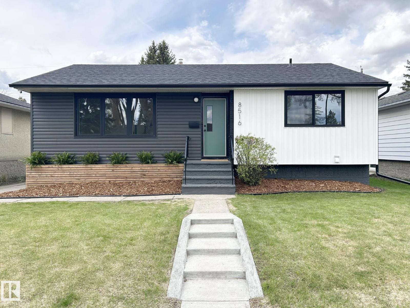 8516 64 AV NW, edmonton, Alberta