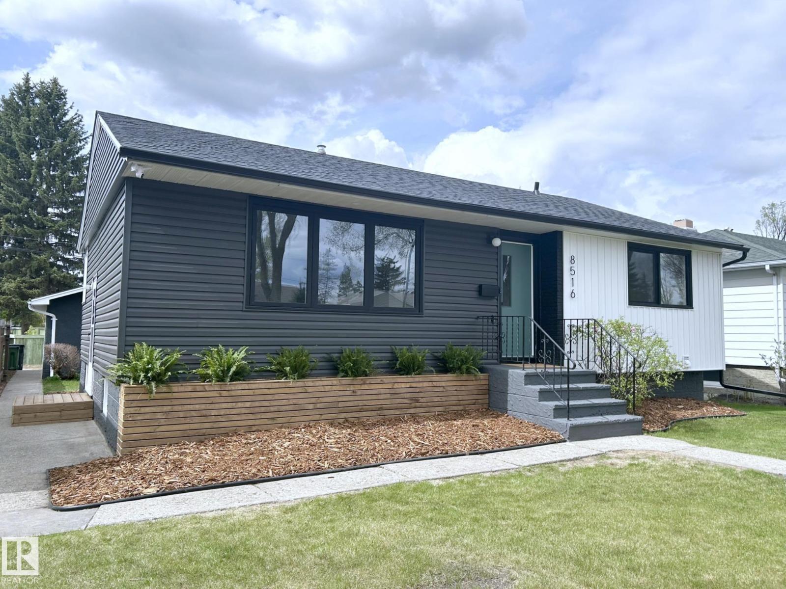 8516 64 Av Nw, Edmonton, Alberta  T6E 0H3 - Photo 3 - E4488854