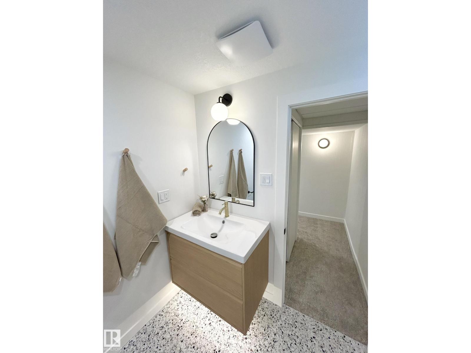 8516 64 Av Nw, Edmonton, Alberta  T6E 0H3 - Photo 39 - E4488854