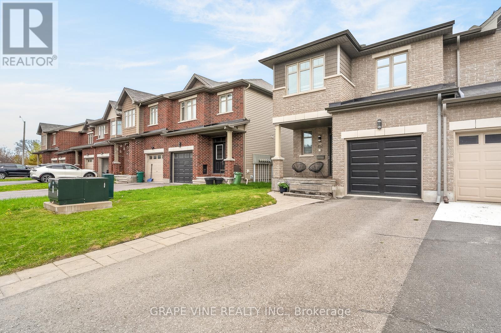 112 Hawkshaw Crescent, Ottawa, Ontario  K2J 0J6 - Photo 2 - X13152000