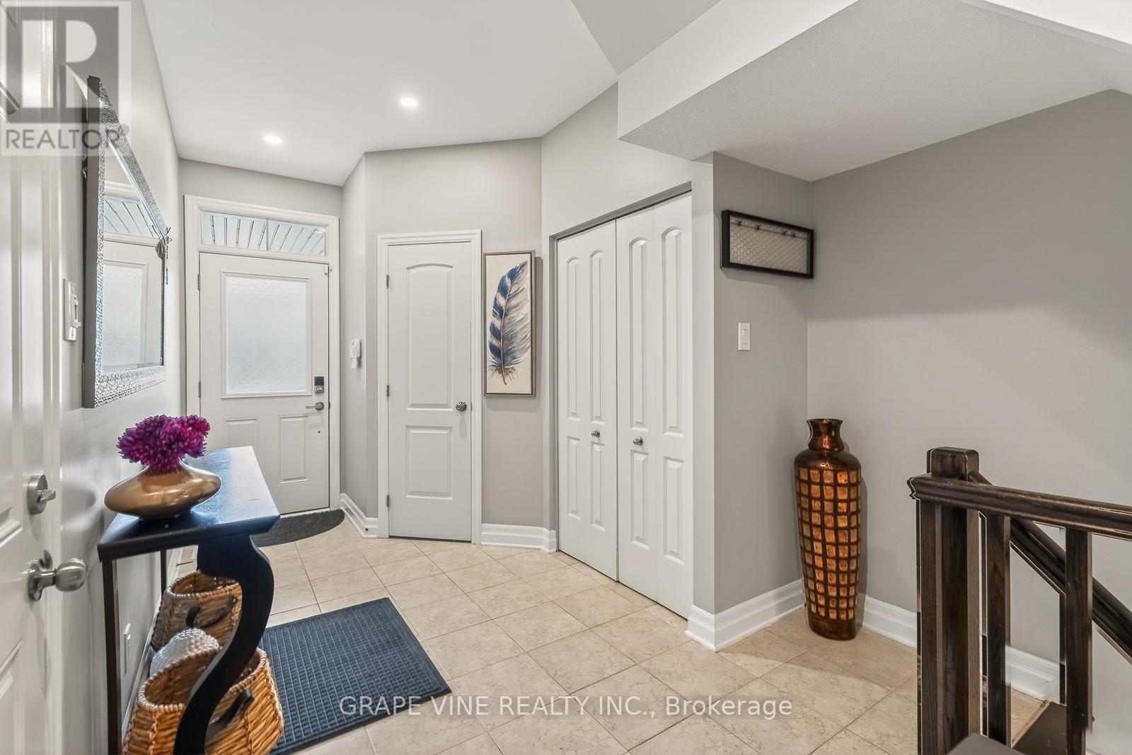 112 Hawkshaw Crescent, Ottawa, Ontario  K2J 0J6 - Photo 4 - X13152000