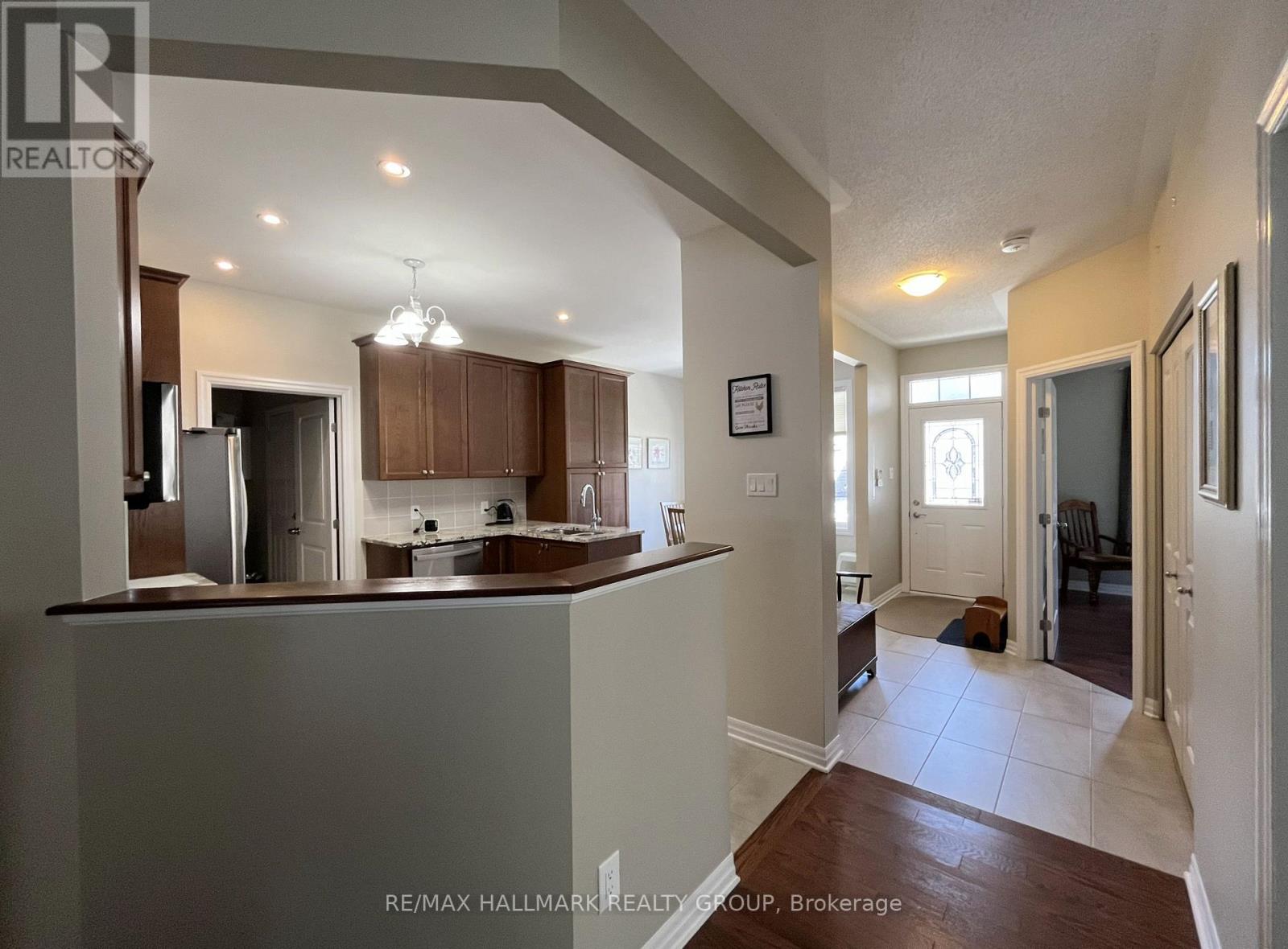 533 Peerless Street, Ottawa, Ontario  K2J 6A5 - Photo 3 - X13152184
