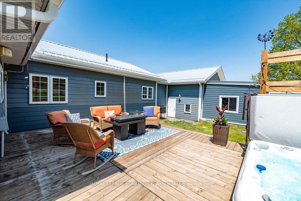 700 Point Church Drive, North Algona Wilberforce, Ontario  K0L 3C0 - Photo 49 - X13152158