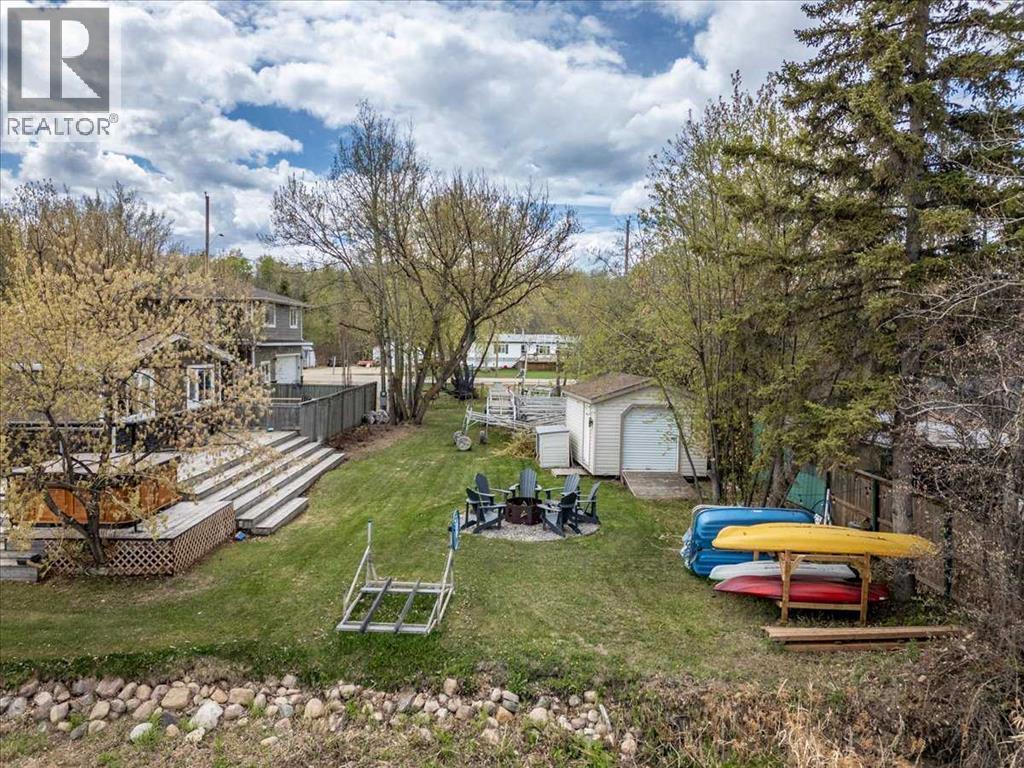 19 Lakeshore Drive, Grandview, Alberta  T0C 2V0 - Photo 5 - A2293699