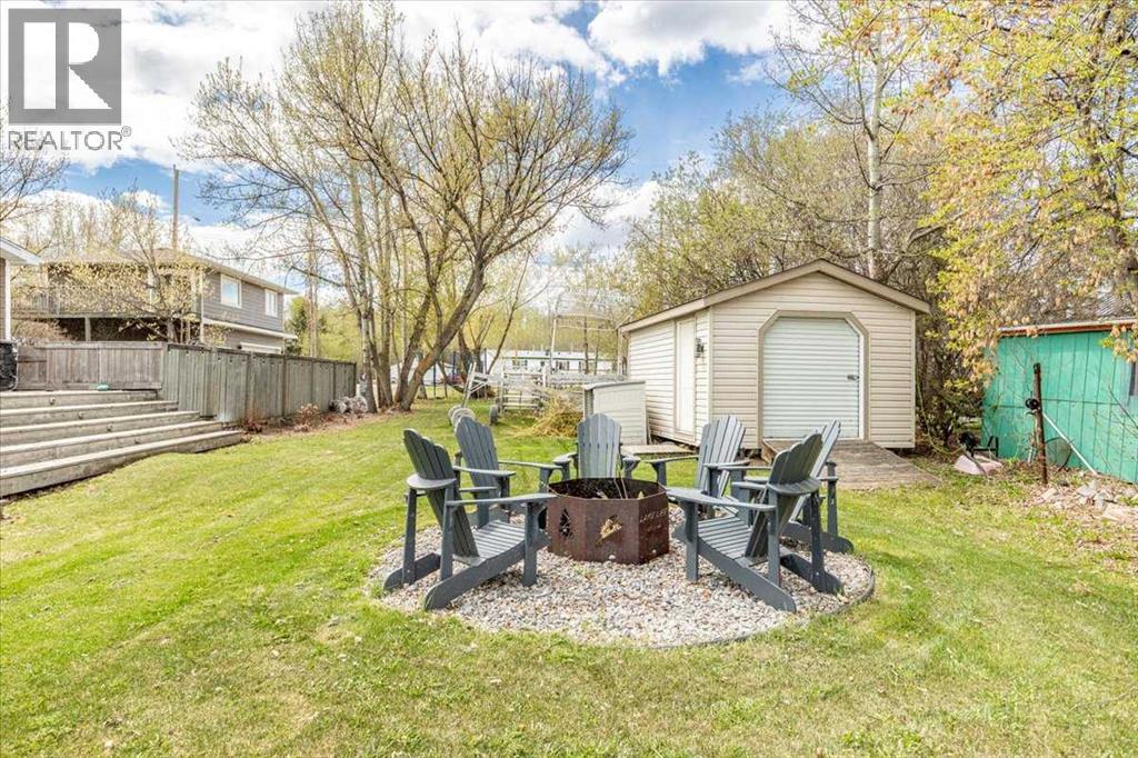 19 Lakeshore Drive, Grandview, Alberta  T0C 2V0 - Photo 3 - A2293699