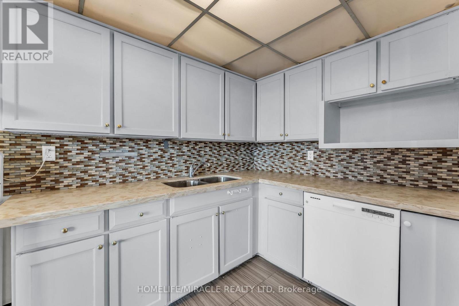 1611 - 20 Forest Manor Road, Toronto, Ontario  M2J 1M2 - Photo 8 - C13152072