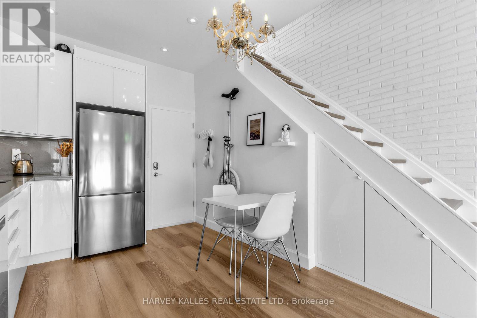 210 Gerrard Street E, Toronto, Ontario  M5A 2E6 - Photo 11 - C13152164