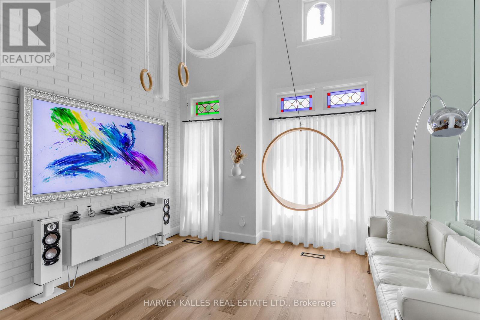 210 Gerrard Street E, Toronto, Ontario  M5A 2E6 - Photo 4 - C13152164
