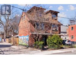 100 SUSSEX AVENUE, Toronto, Ontario