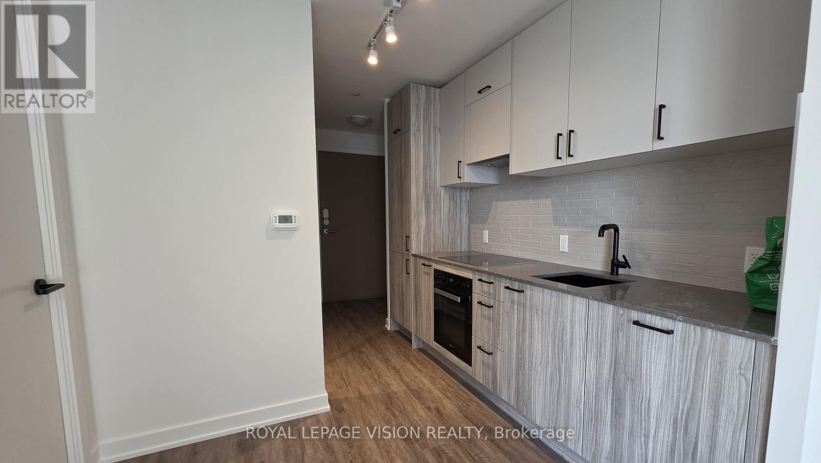 2602 - 5 Quarrington Lane, Toronto, Ontario M3C 0S4 - Photo 8 - C13152220