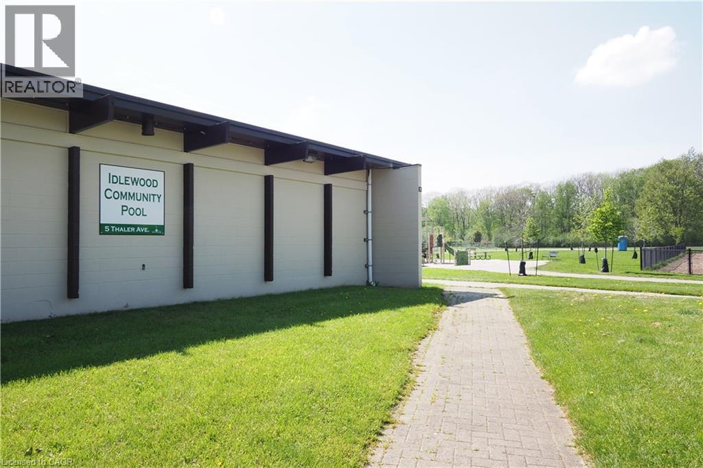 27 Scenic Wood Crescent, Kitchener, Ontario  N2A 3N2 - Photo 42 - 40831127