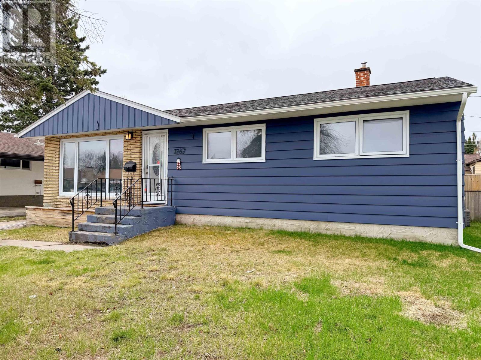 1267 Valley Drive, Kenora, Ontario