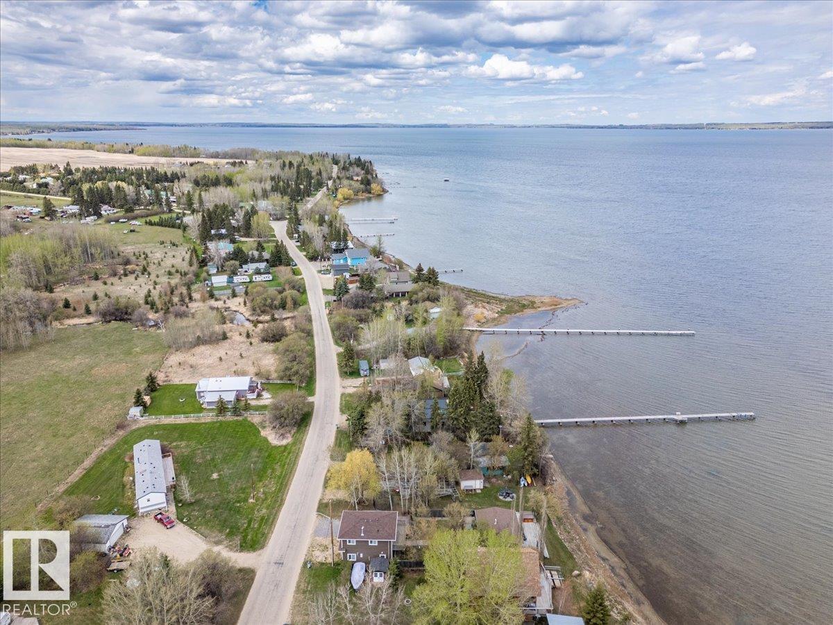 19 Lakeshore Dr, Rural Wetaskiwin County, Alberta  T0C 2V0 - Photo 14 - E4477596