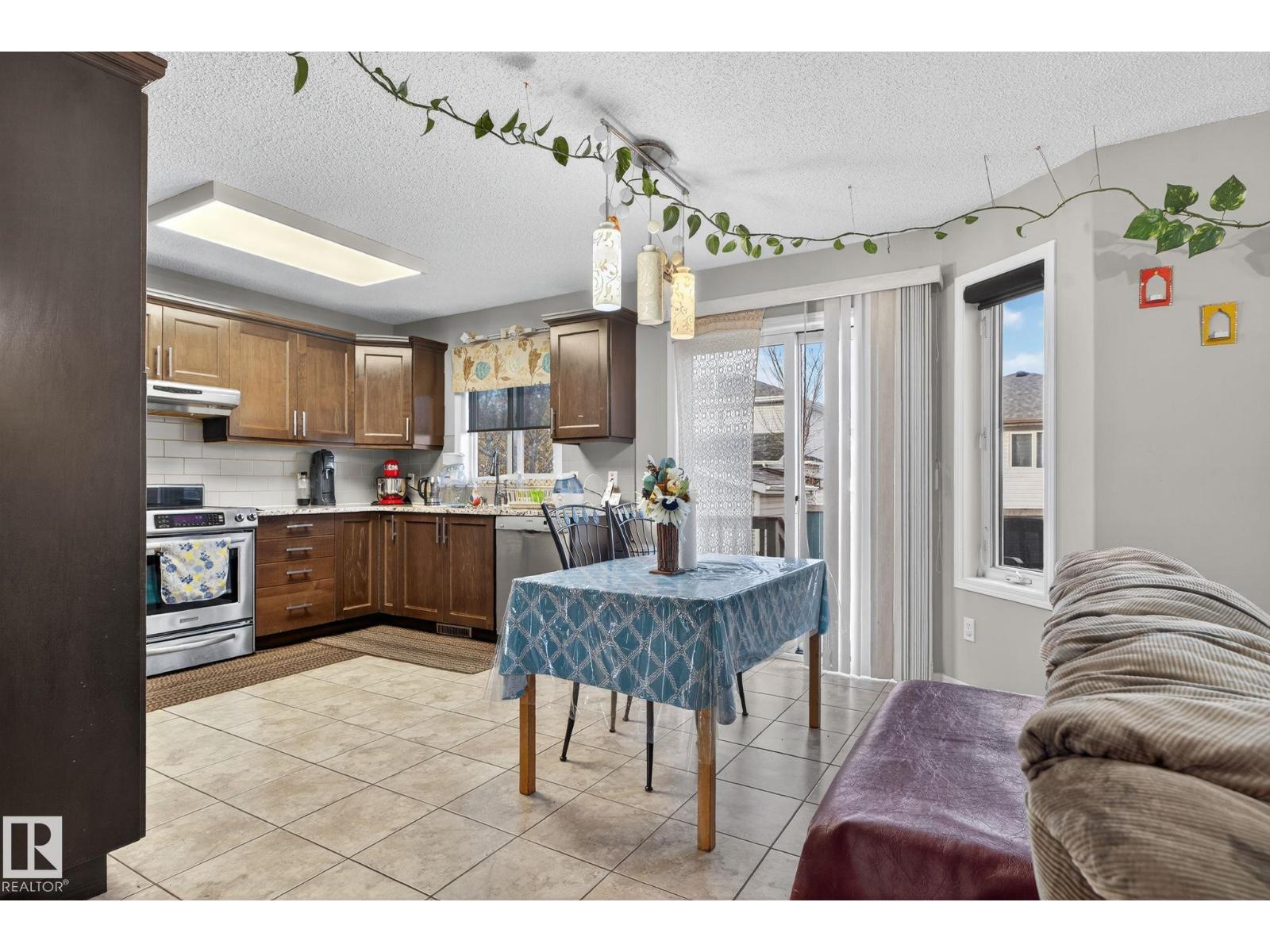 3912 31 St Nw, Edmonton, Alberta  T6T 1J5 - Photo 14 - E4488858