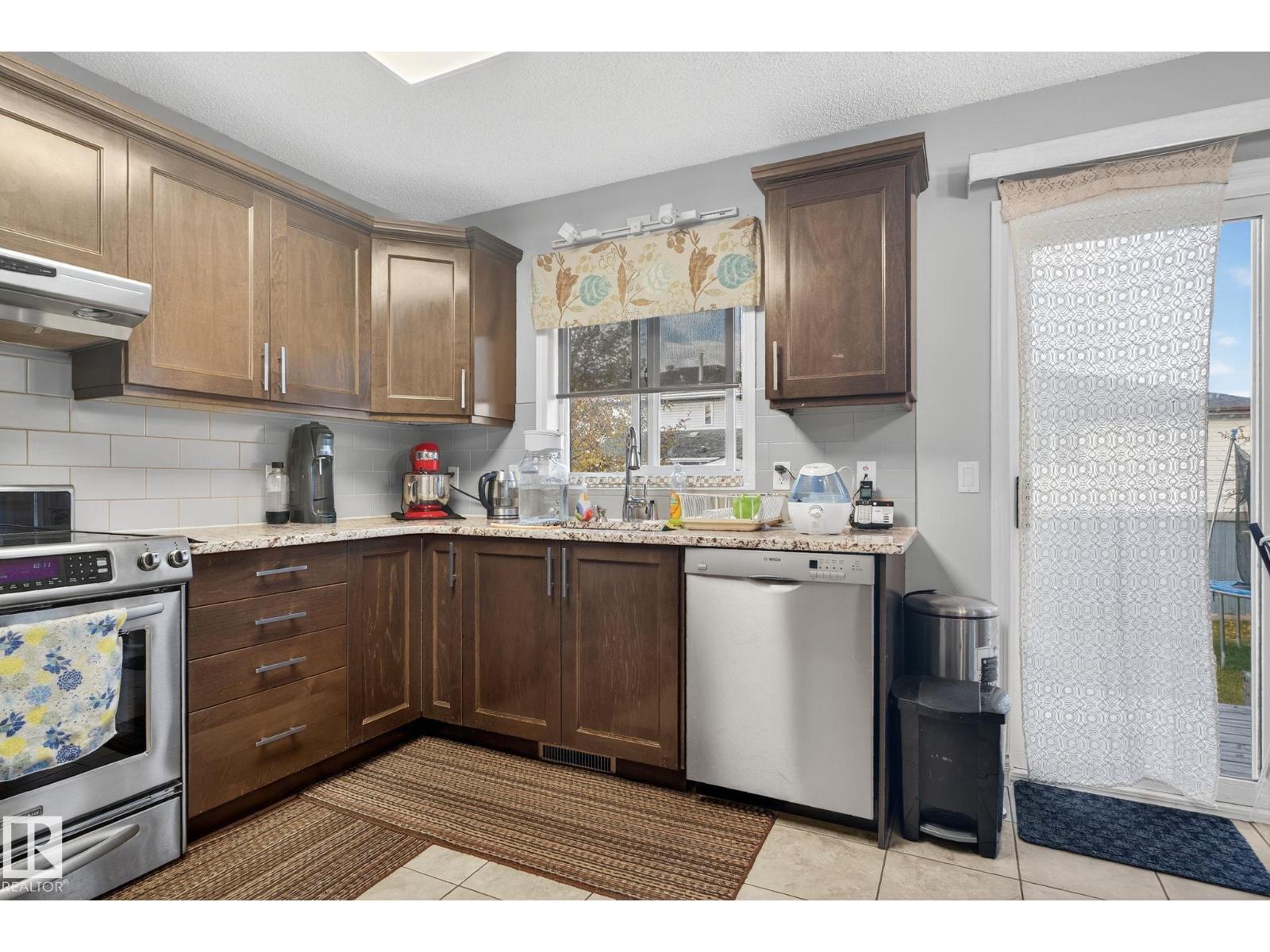 3912 31 St Nw, Edmonton, Alberta  T6T 1J5 - Photo 18 - E4488858