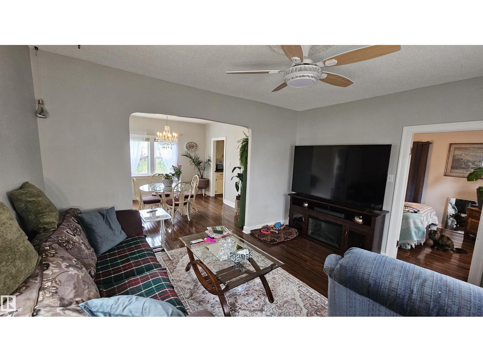 4502 52 St, Wetaskiwin, Alberta  T9A 1N6 - Photo 5 - E4488860
