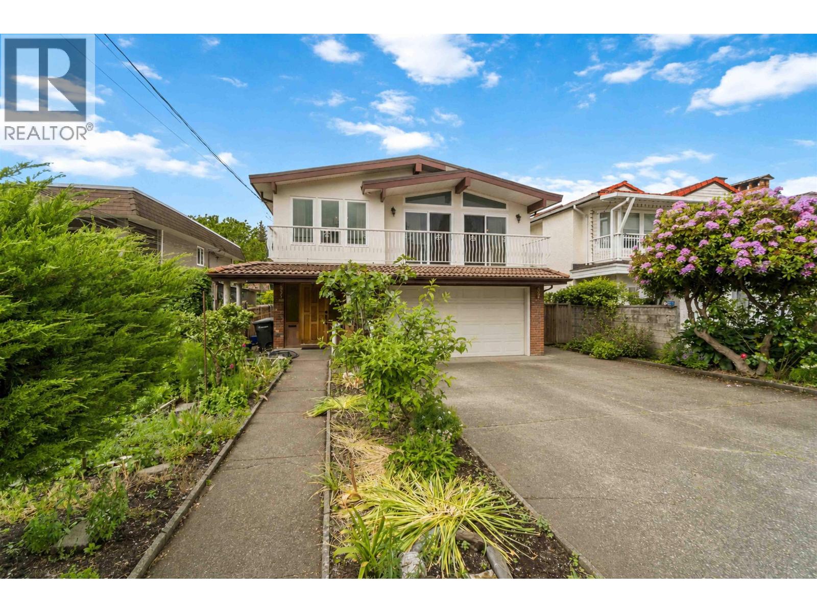 6895 Mckay Avenue, Burnaby, British Columbia  V5J 3R9 - Photo 2 - R3125613