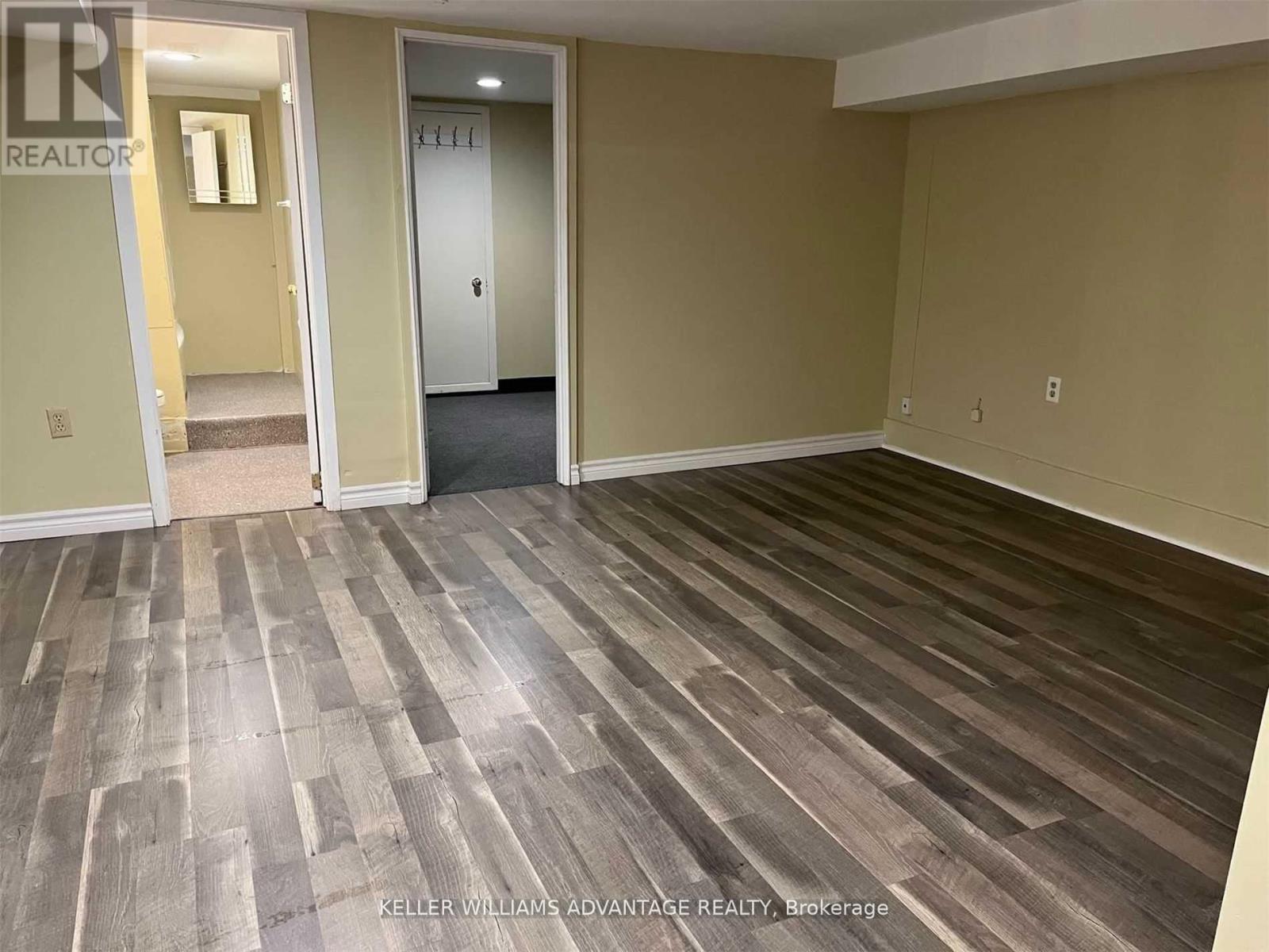 Lower - 131 Monarch Park Avenue, Toronto, Ontario M4J 4R3 - Photo 5 - E13152150