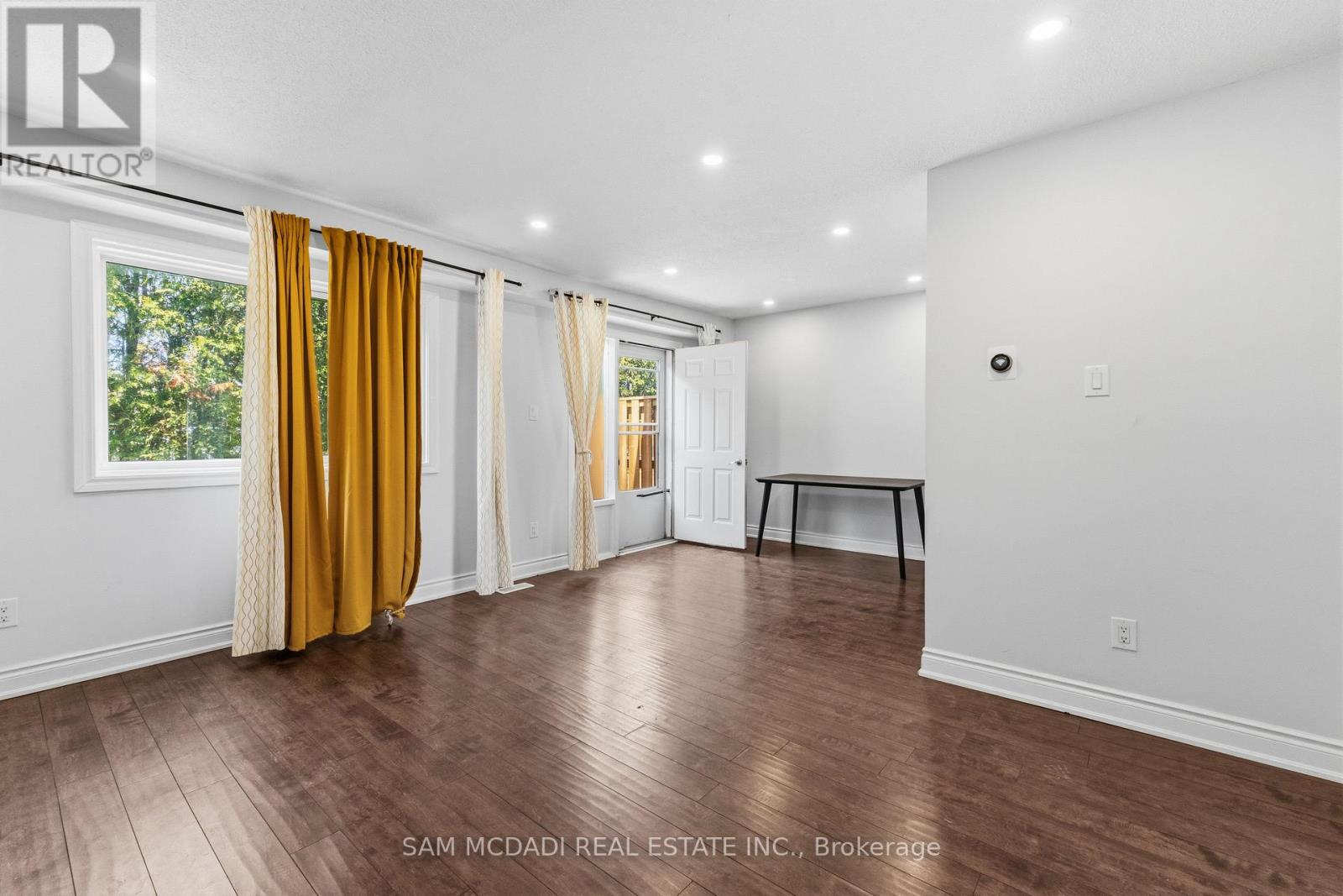 25 - 250 Orton Pk Road, Toronto, Ontario  M1G 3T6 - Photo 2 - E13152154