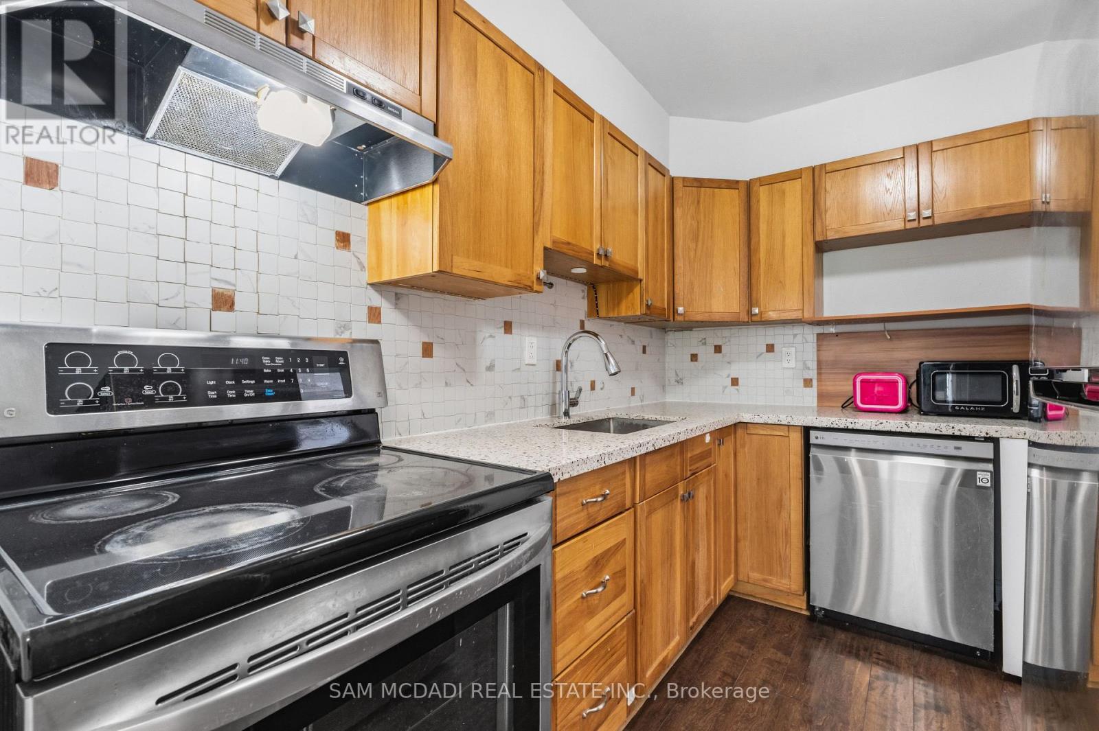 25 - 250 Orton Pk Road, Toronto, Ontario  M1G 3T6 - Photo 3 - E13152154