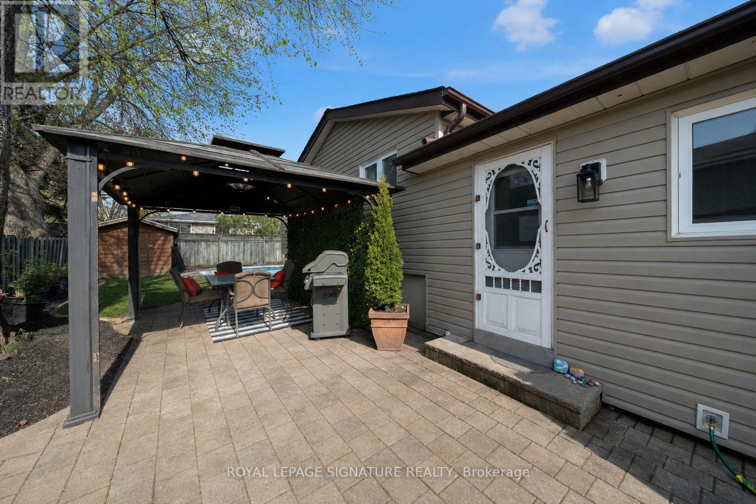 821 Krosno Boulevard, Pickering, Ontario  L1W 1G7 - Photo 16 - E13152170