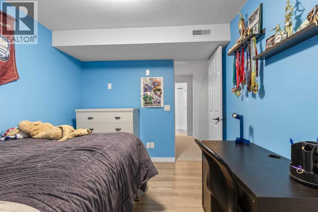 72 Crystalridge Crescent, Okotoks, Alberta  T1S 1V2 - Photo 33 - A2305264